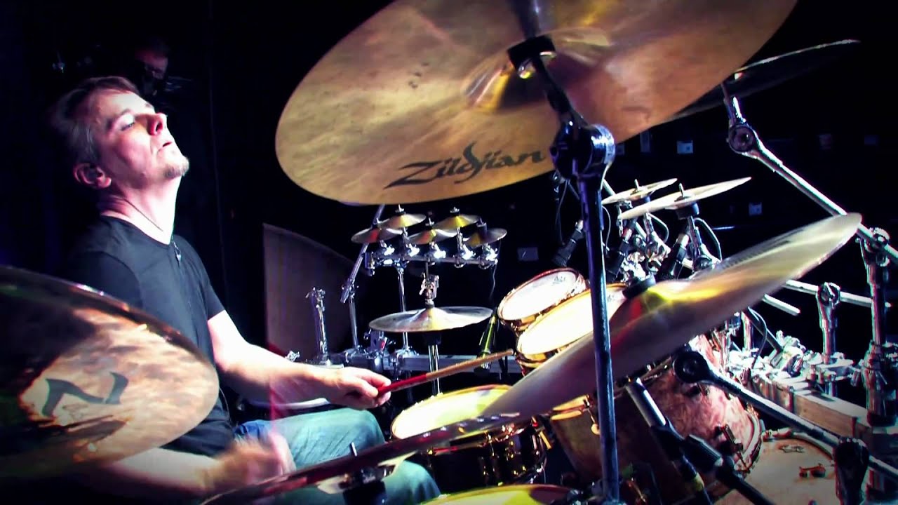 Guitar Center Sessions: Gavin Harrison - When To Play Fills