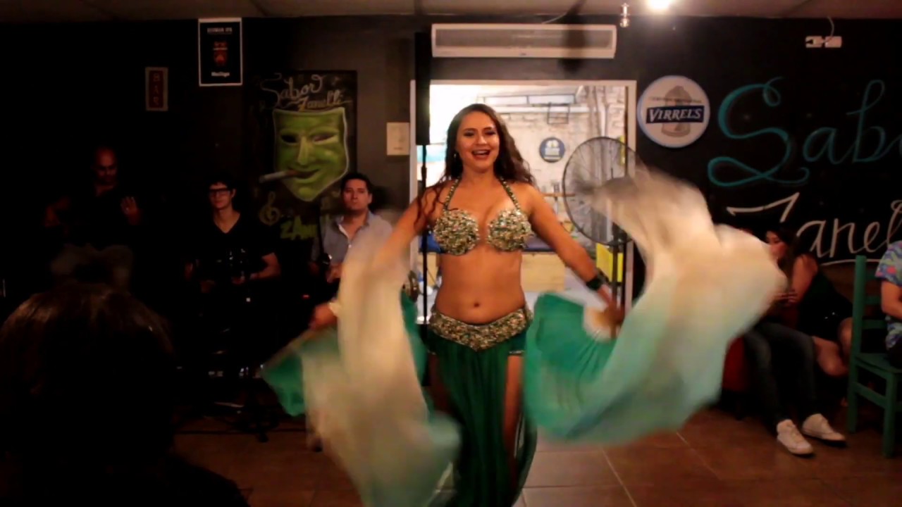 Ahlan Tariq - Gloria Aguilera