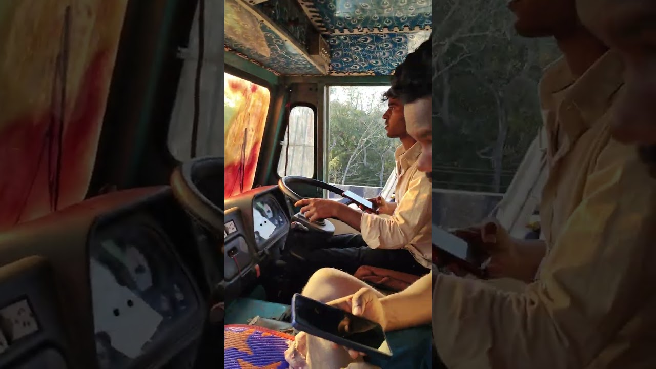 Khunta kam ke  liye ja rahe hai piz subscribe comment me subscribe @TravelThirstyBlog @CHNALL- 