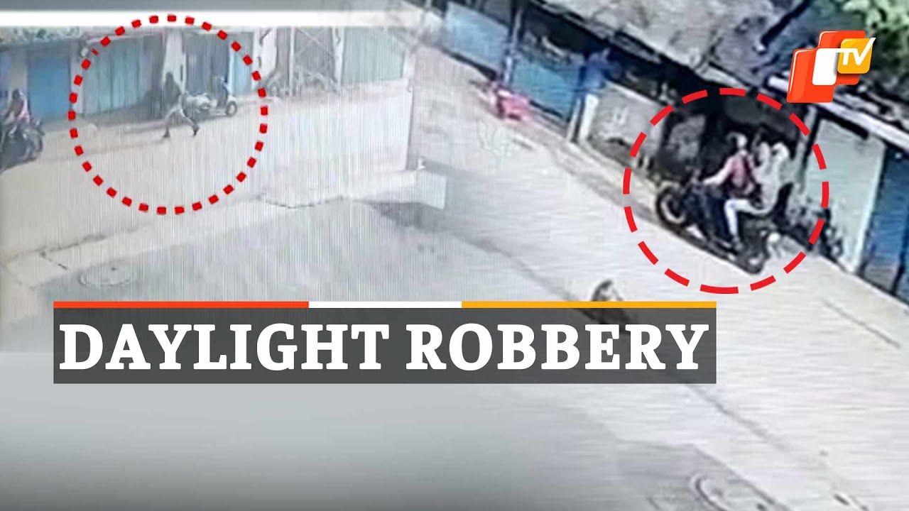 Watch CCTV Footage: Thieves Decamp With Ornaments From Jewellery Shop In Bhubaneswar