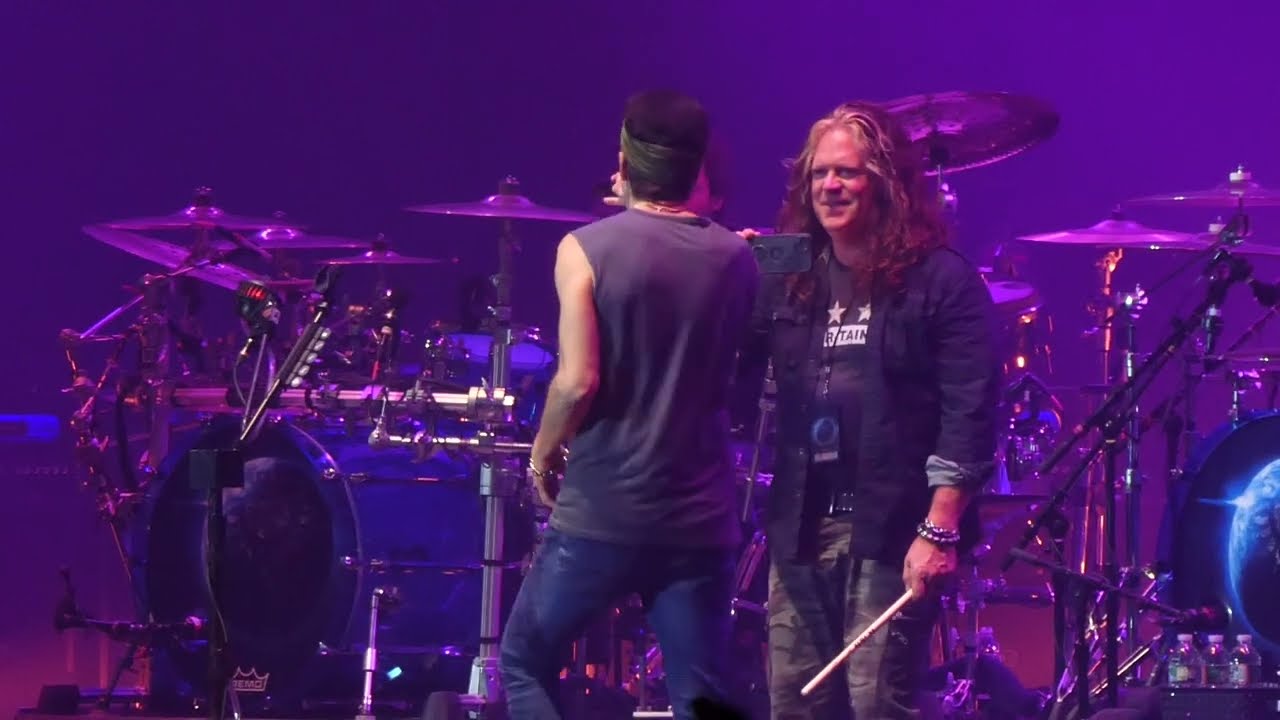 Godsmack (With Extreme) - Highway to Hell - Live HD (Freedom Mortgage Pavilion 2023)