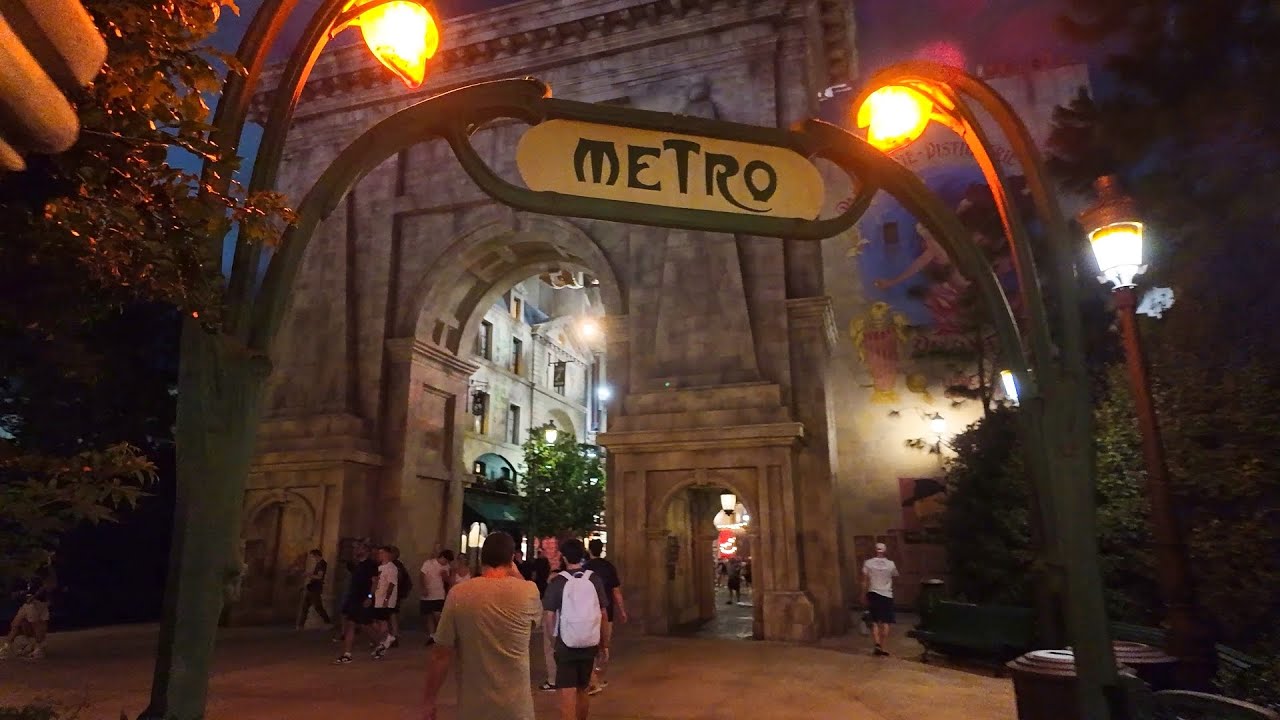 The Wizarding World of Harry Potter at Night — Epic Universe’s Most Magical New Land!