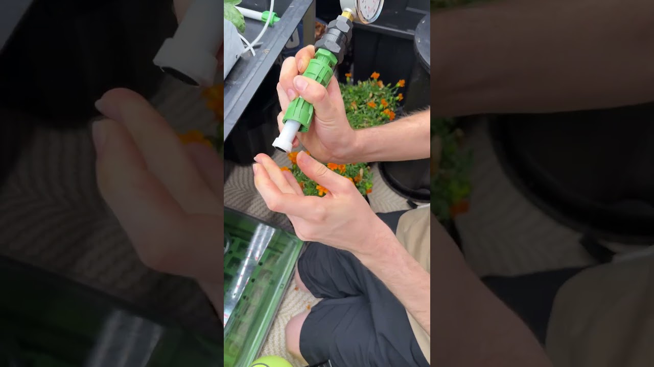 Floraflex Micro drip   Pressure Gauge install