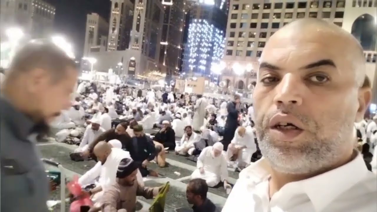  مشهد لن يتكرر كثيرًا… هكذا كانت صلاة التراويح الليلة في الحرم المكي