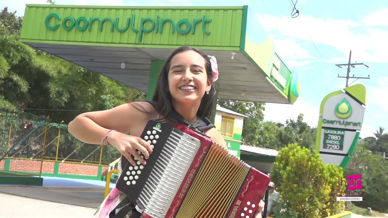 A Mi Ocaña_Compone, Canta  e Interpreta su acordeón Isabel Sofía Picón