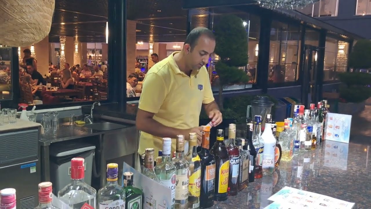 Eftalia splash resort     MR Cocktail Poolside Bar