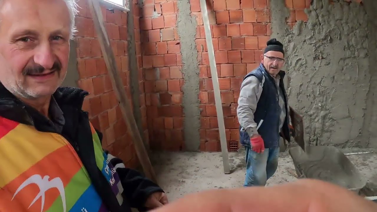 İnşaat da Sıva İşlerine devam / Betonun Birbirine Yapışmasını sağlayan Aderans arttırıcı Markası