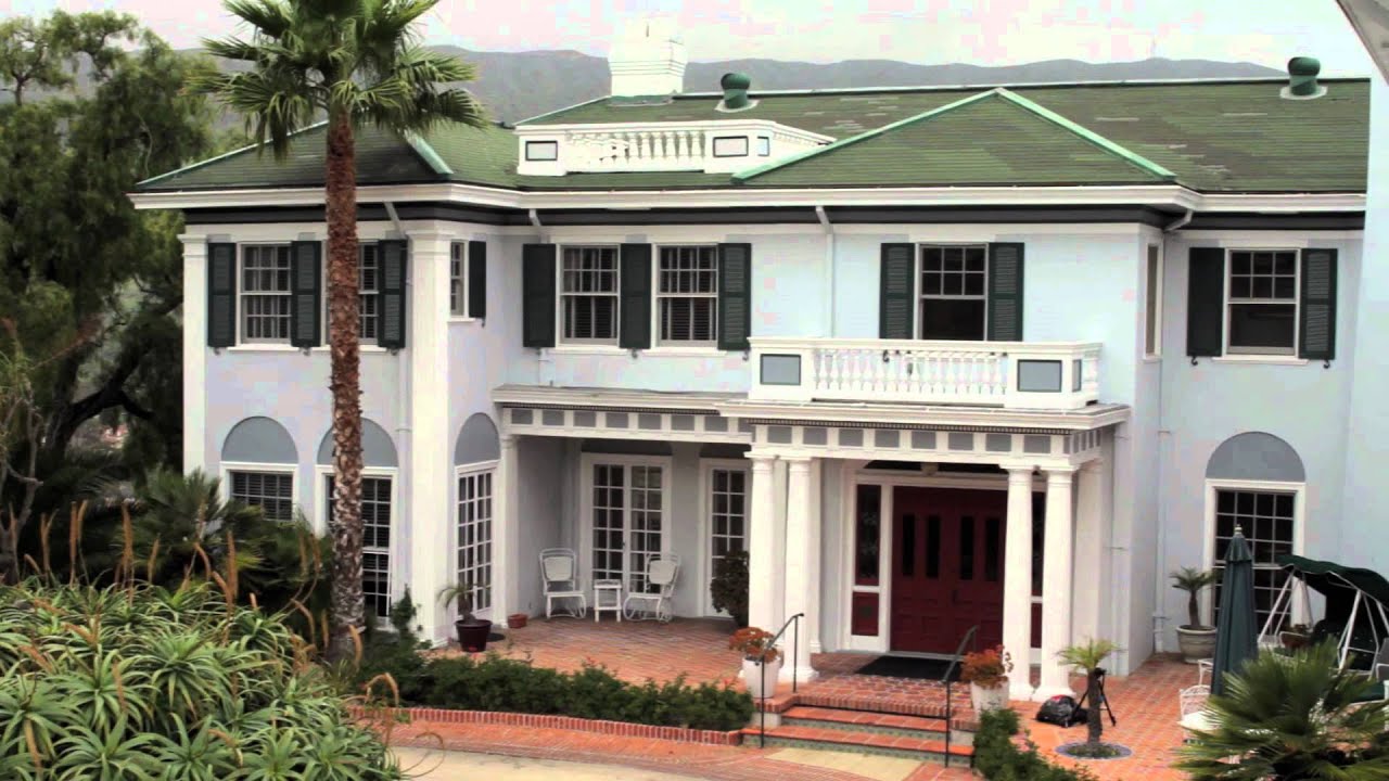 Ally Quest : Catalina Island, 1920s Part I: The Inn
