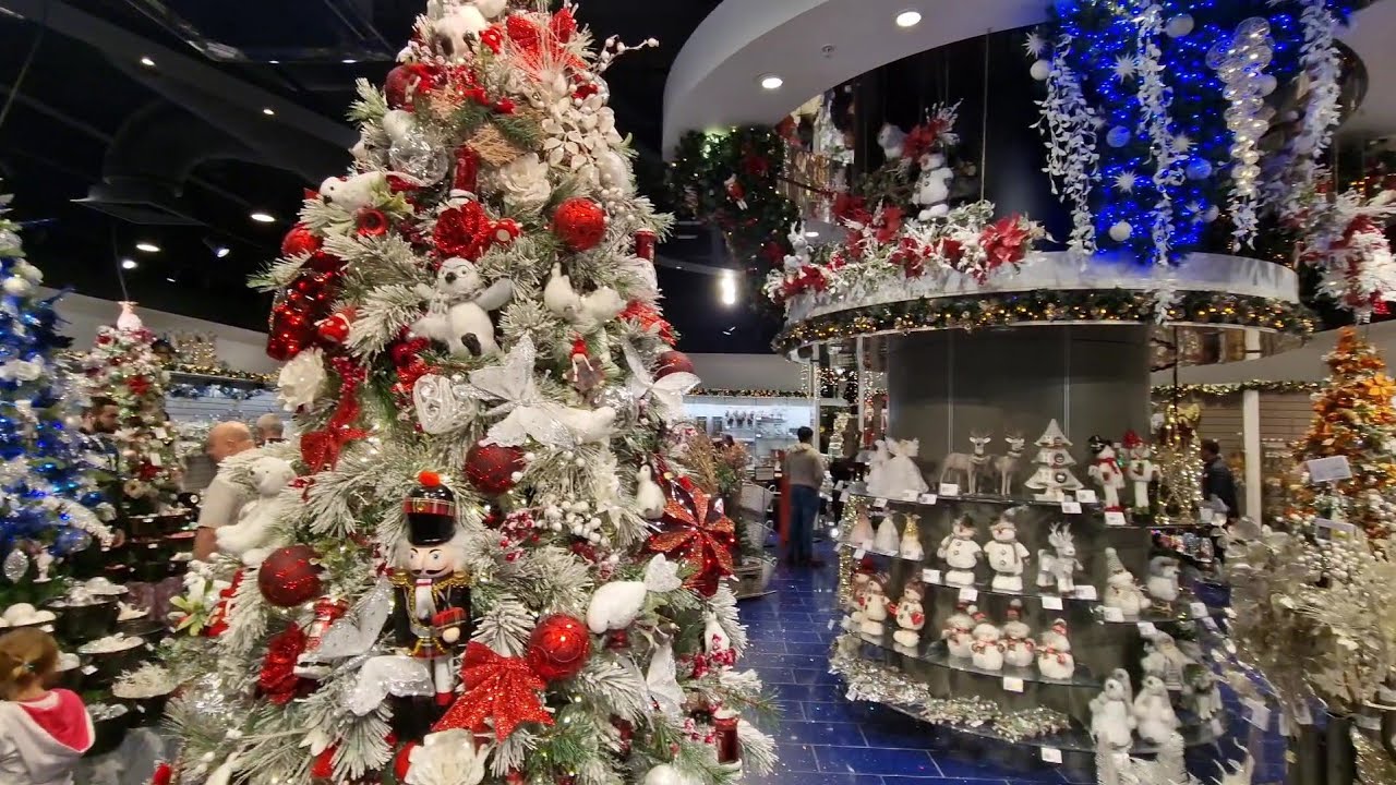 Christmas Magic - Decorations in London Malls 🎅 ✨️ 🎄
