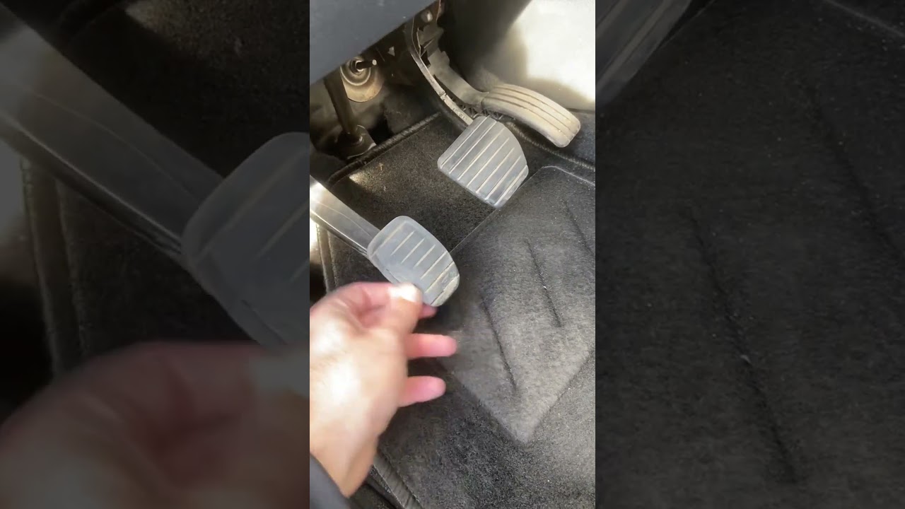 Cambiar cubierta pedales, change pedal cover , cubierta pedales de goma.