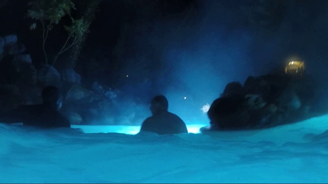 Center Parcs Longleat - Subtropical Swimming Paradise