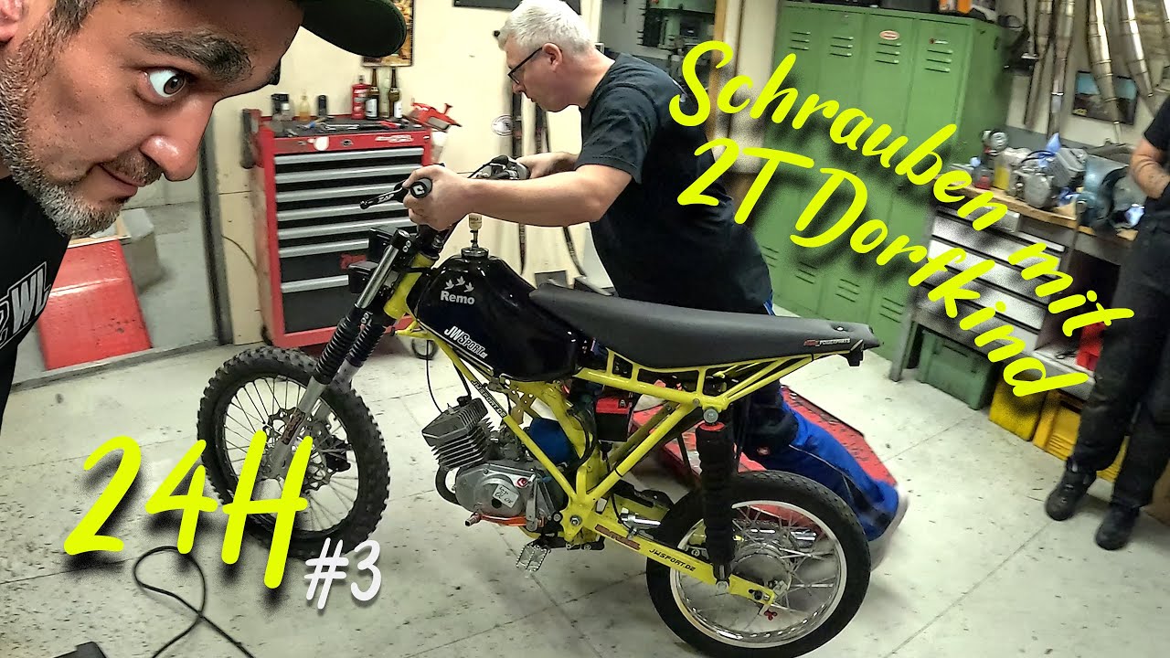 JWSport beim 24h Simsonrennen 2024 - Teil 3 - Team 2T Dorfkind - Jeffrey Wiesner schraubt an Nr.93