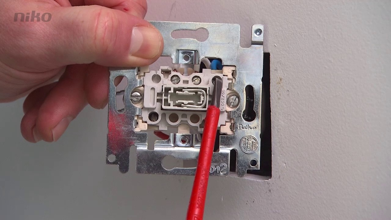 Comment installer un interrupteur bipolaire Niko Original?