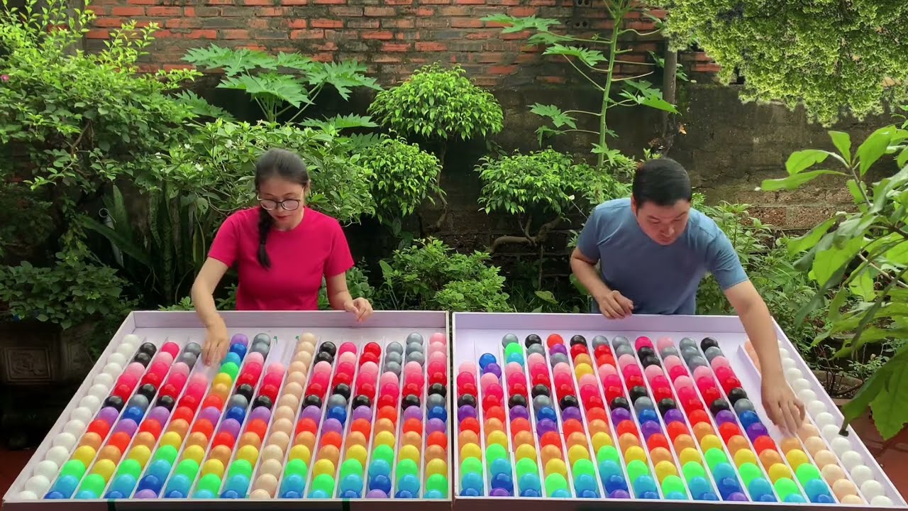 Puzzle sort ball solve quickly and easily in rainbow order