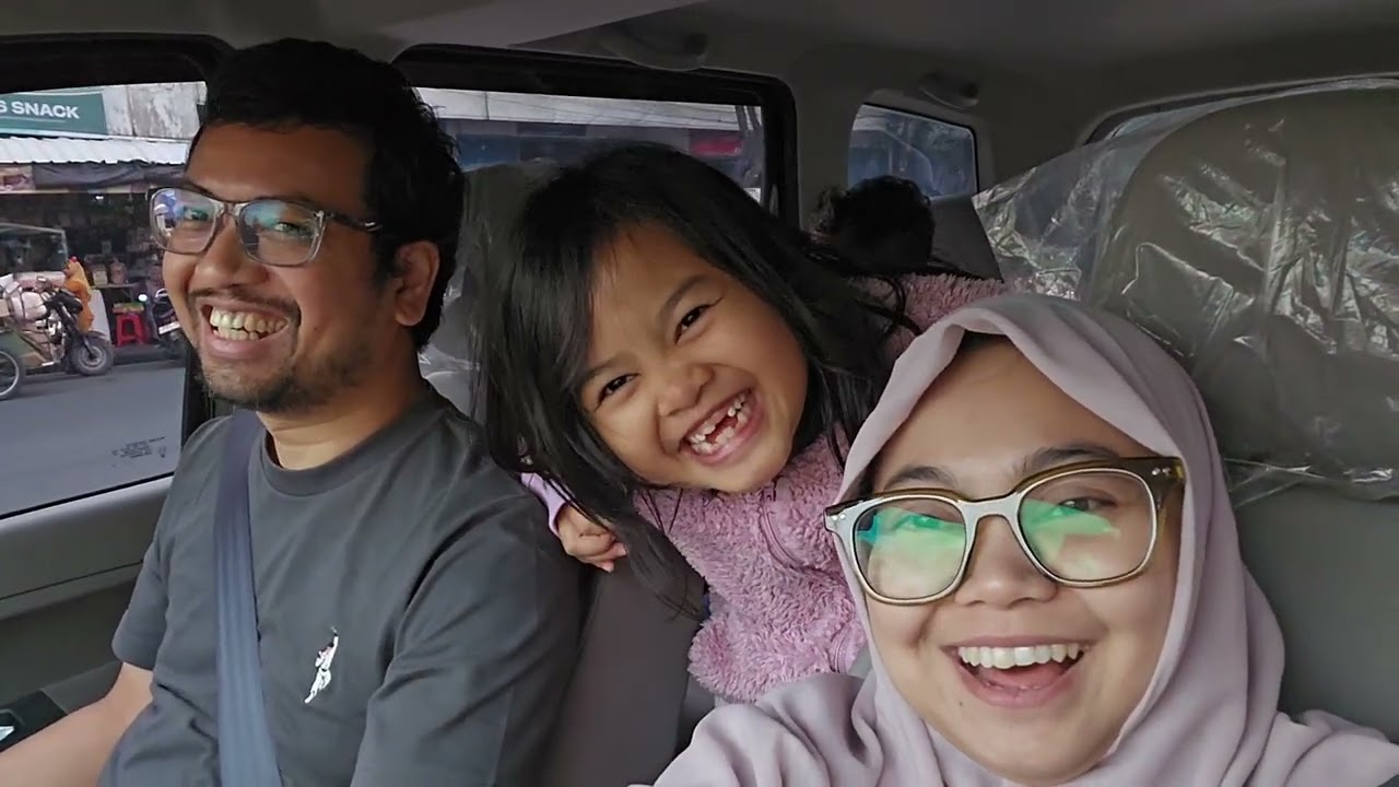 Danis Mira trip to Surabaya Gresik - part 2