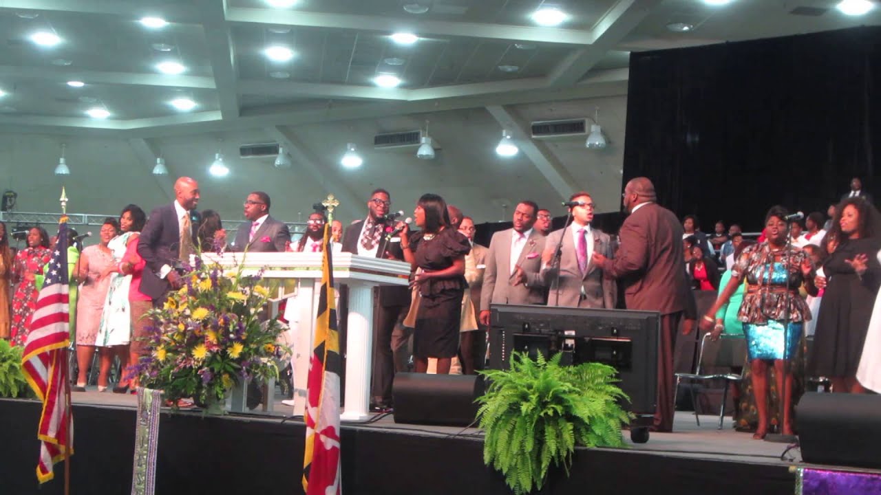 Patrick Riddick & Dyvne Worship "Revive Us Again" - 2013 AIM Convention