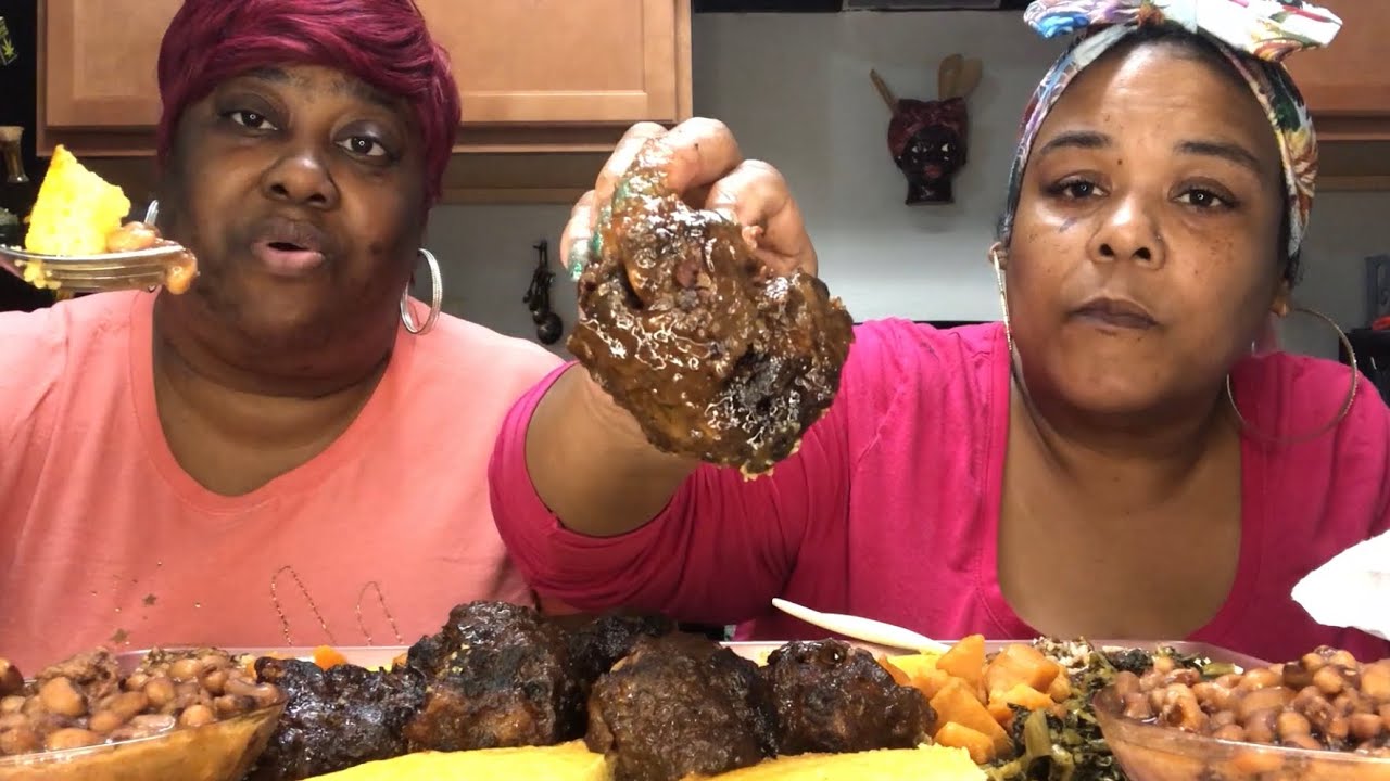 Soul Food Sunday Mukbang + Бычий хвост и кукурузный хлеб