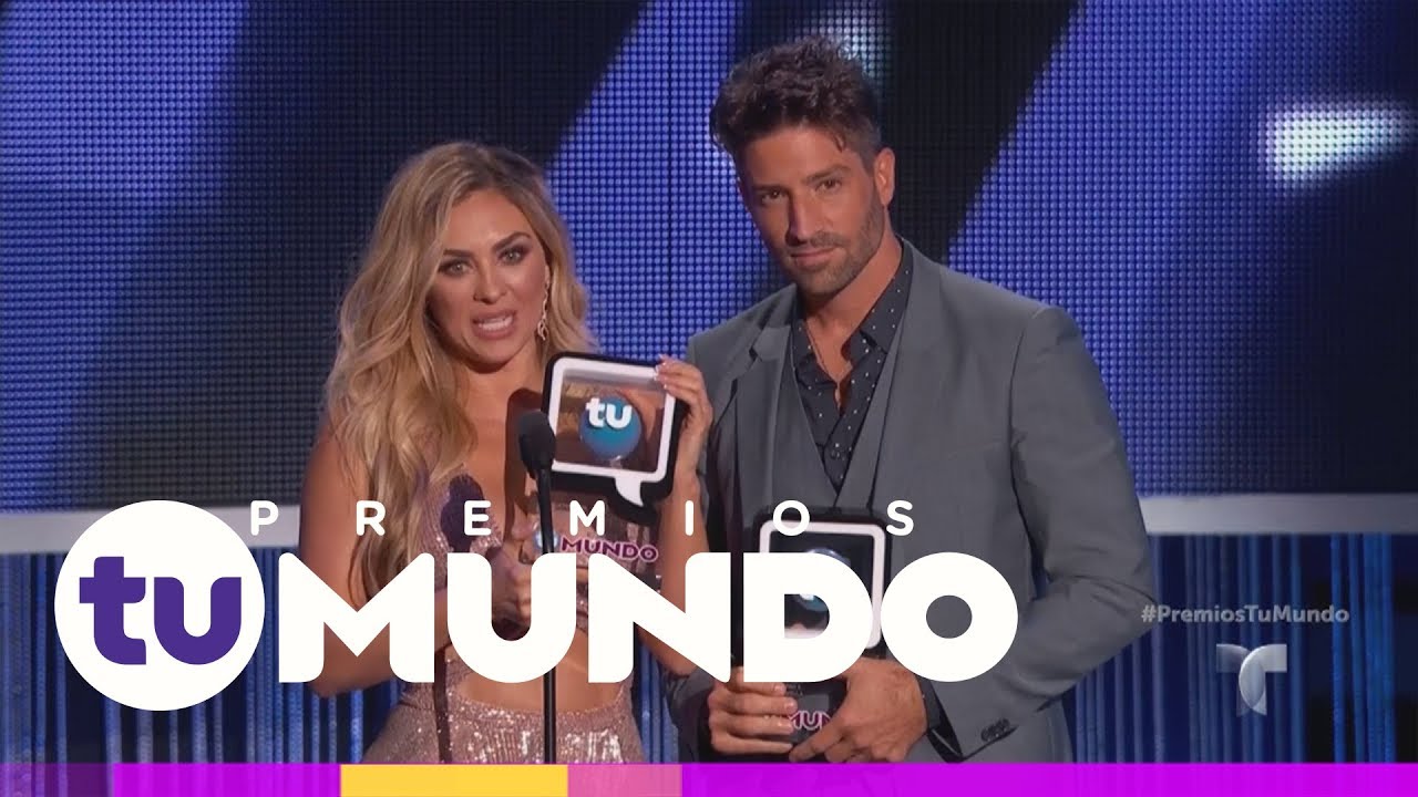 David Chocarro y Aracely Arámbula  son La Pareja Perfecta | Premios Tu Mundo 2017 | Entretenimiento
