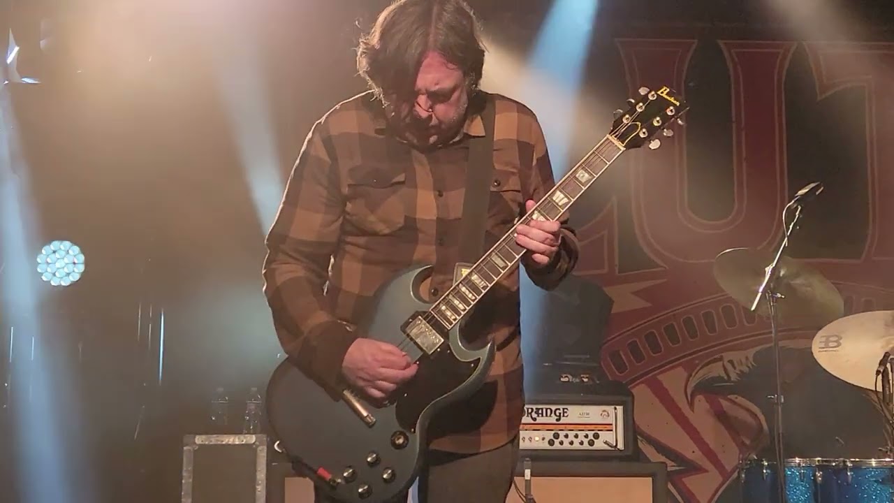Clutch - (Notes from the Trial Of) La Curandera - Live Starland