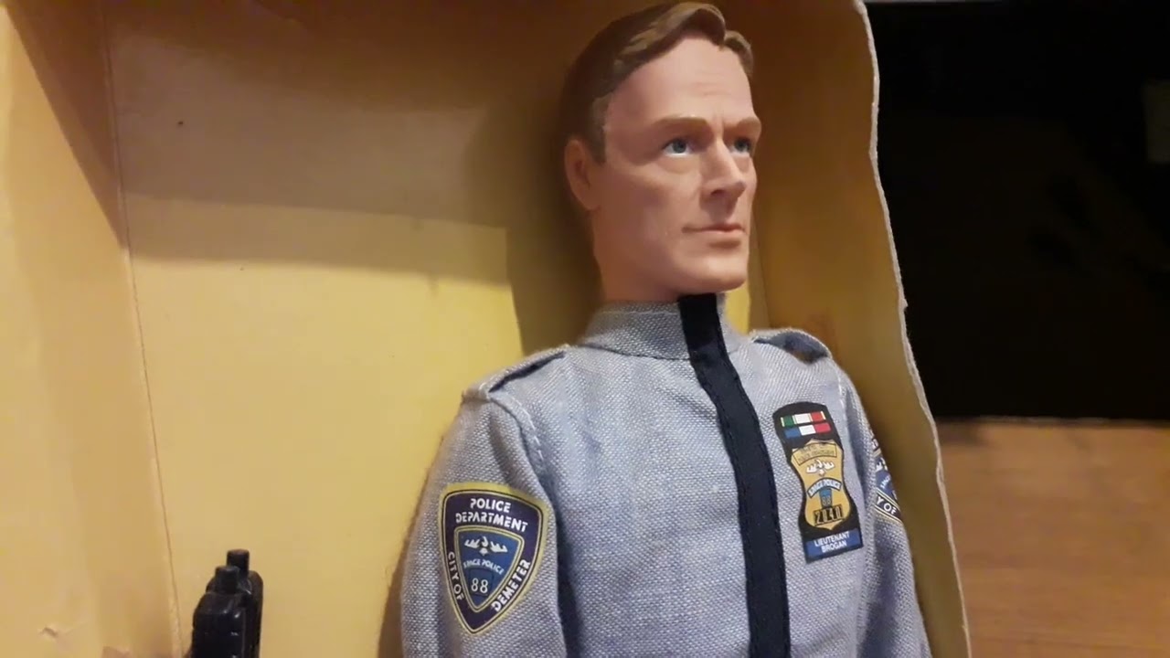 Space Precinct Lieutenant Brogan 12 inch figure