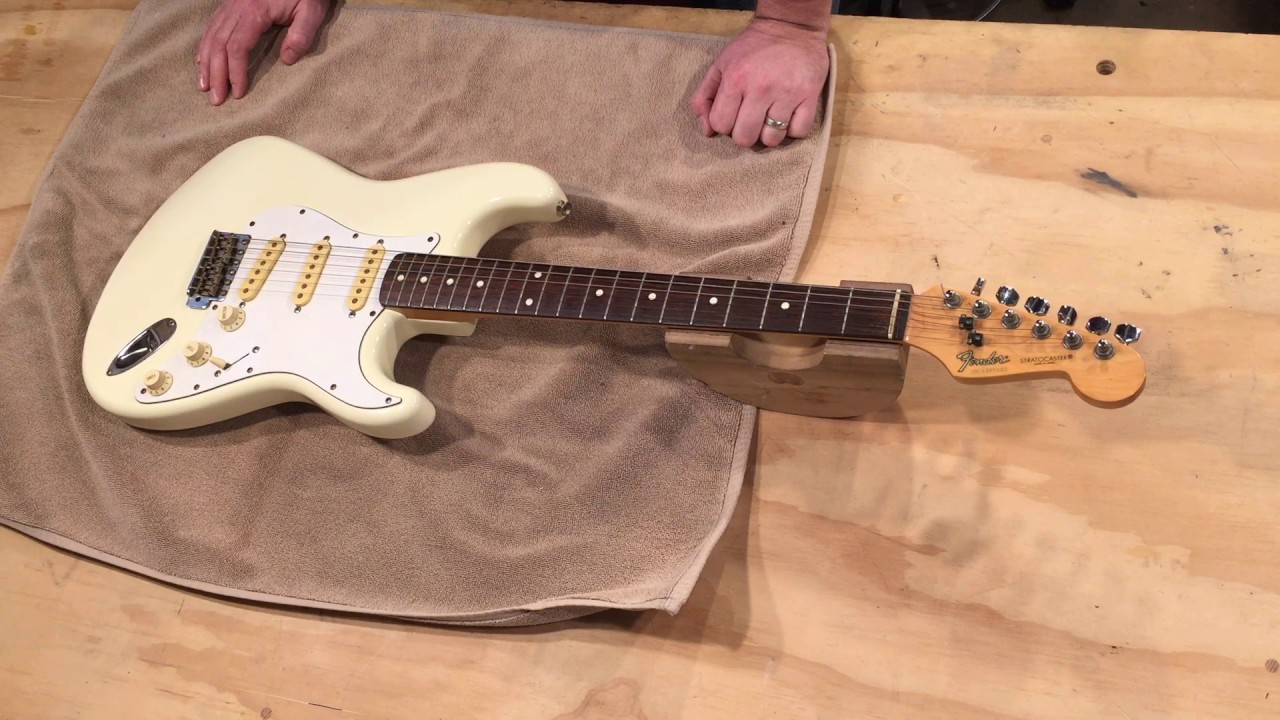 Fender E Series Strat Video 1 - Guitar Repair