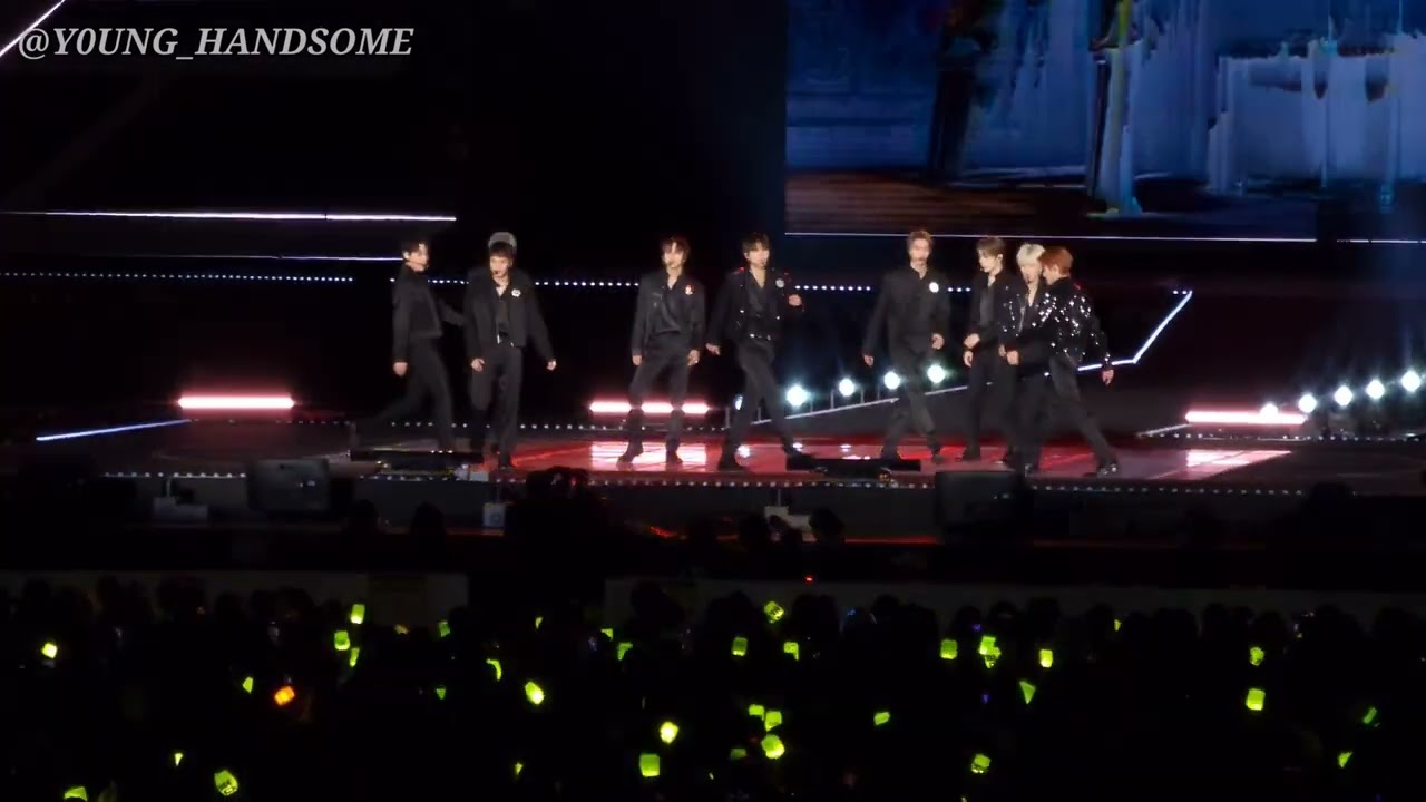 221023 NCT 127 - Favorite (Vampire) 페이보릿 |  더링크 플러스 THE LINK+ DAY2 폰카 직캠