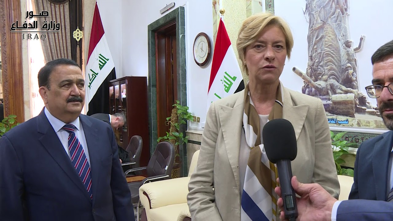 وزير الدفاع يستقبل وزيرة الدفاع الايطالية