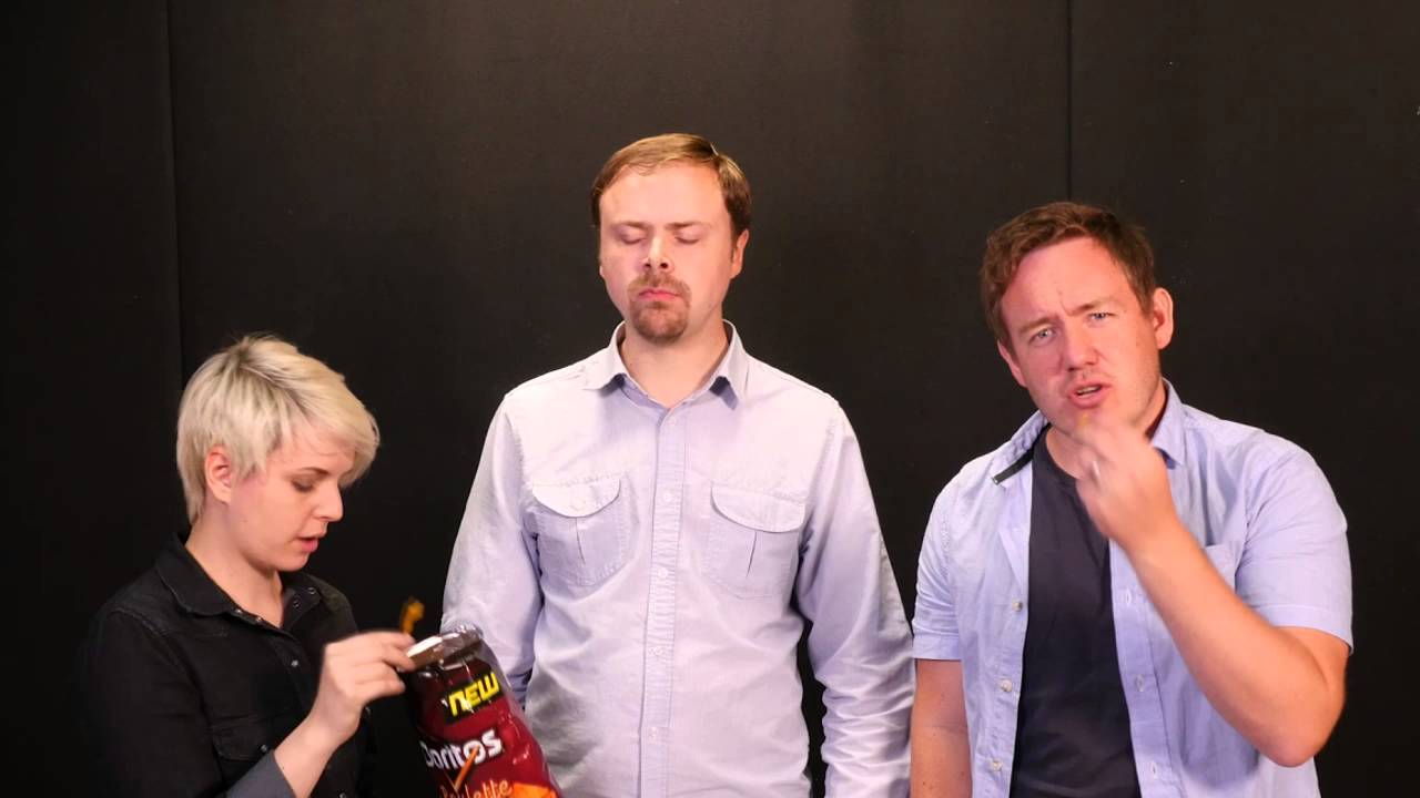 Doritos Roulette | Эшенс, Эмма и Барри