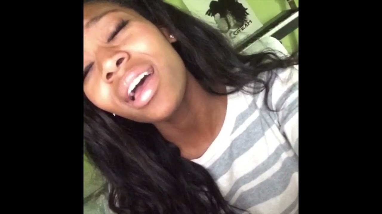 Summer Walker's Old Singing Vines