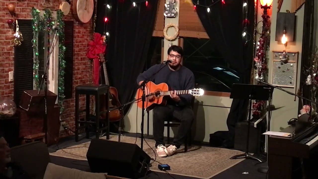 Alexandro Galeno last performer at the Towne Crier’s Open-Mic   12-11-2025