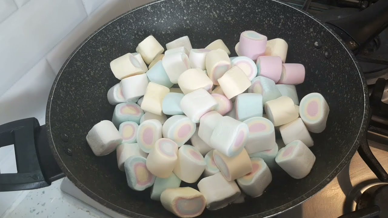 Mix Marshmallow with nuts u will love the resultخلطي مارشمالو مع المكسرات وتحصلي على نتيجة جد رائعة