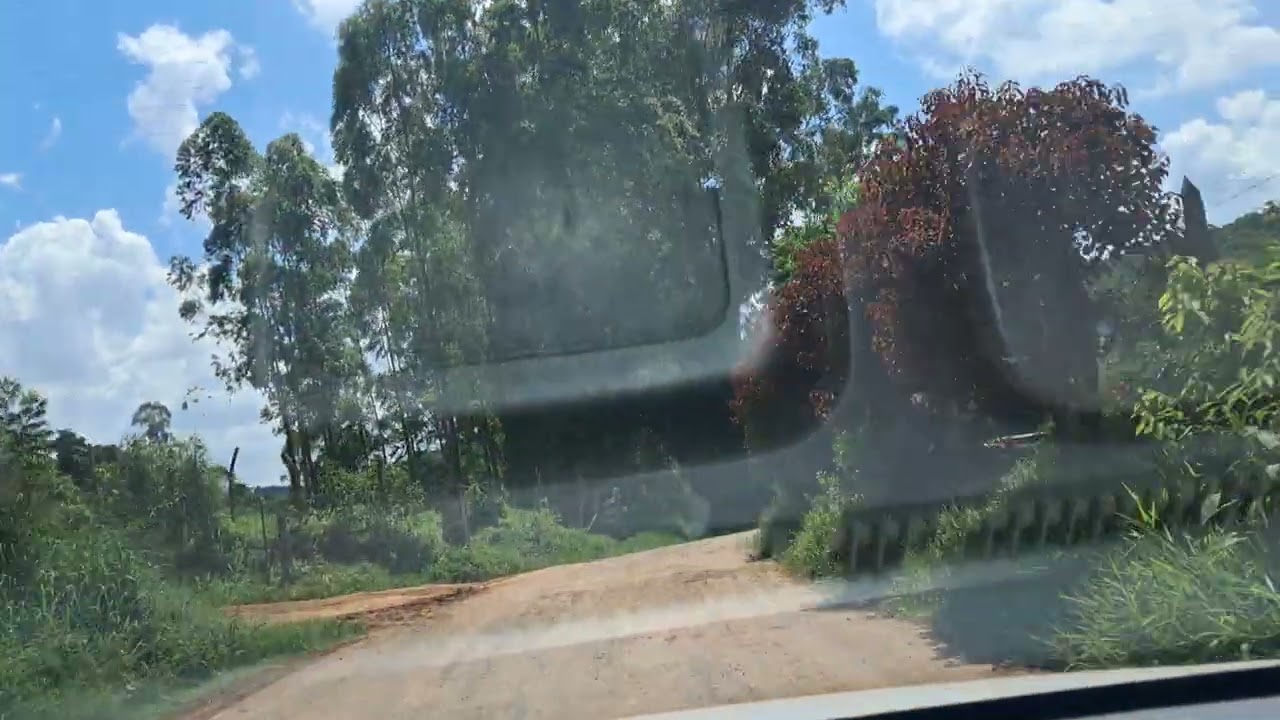 Dando aquele Rolee na Roça  sentindo cheiro de mato 