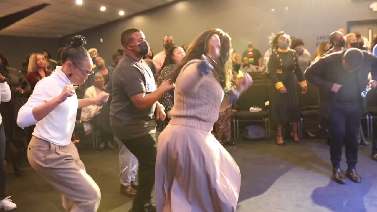 Crazy Praise Break at The Harvest Tabernacle Church!!! 11/7/21