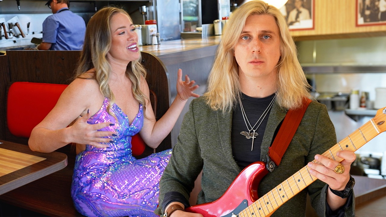 She Starts to Sing My Song in a Waffle House