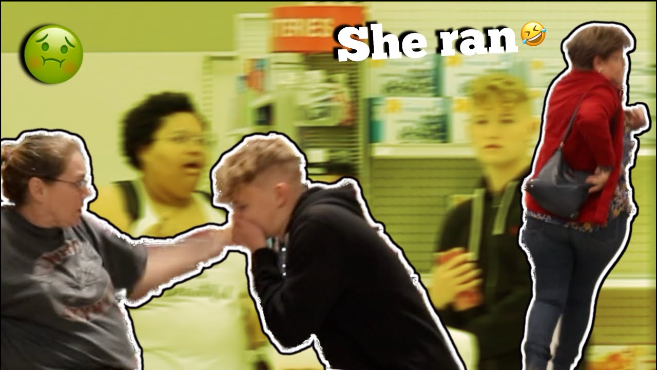 FAKE THROWING UP ON PEOPLE PRANK