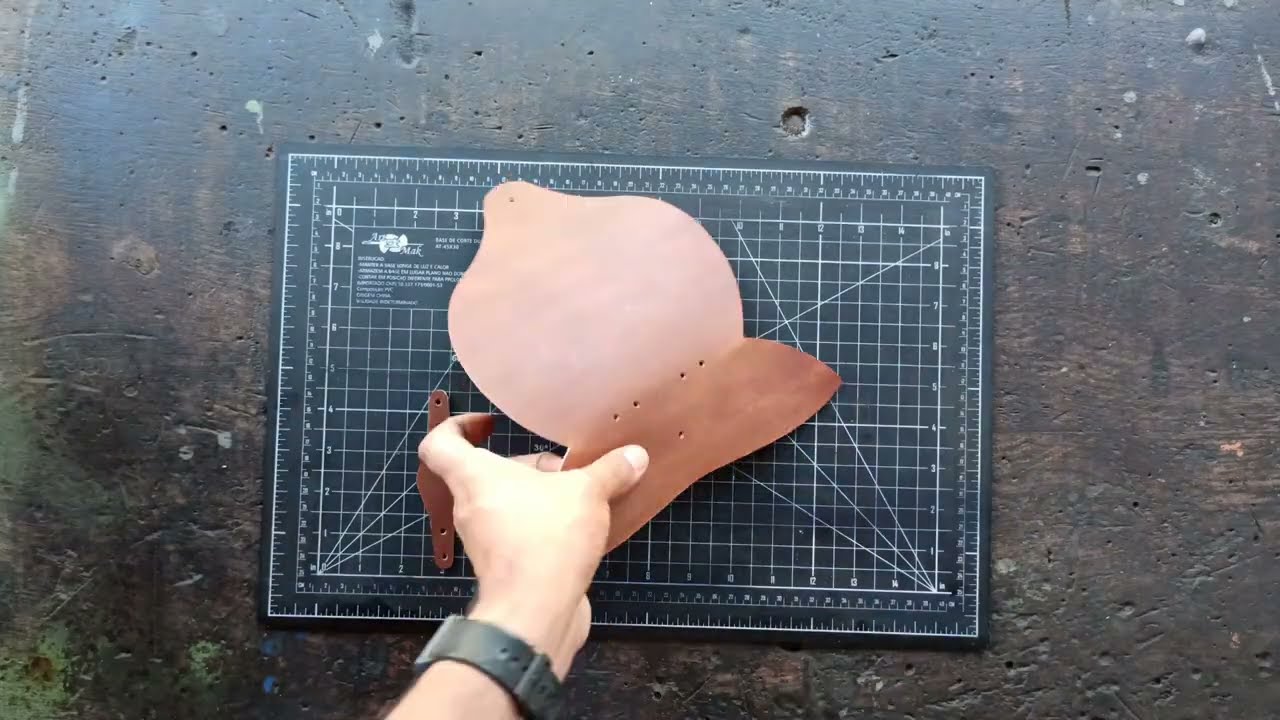 [Leather Craft] Making a Leather Sunglass Case / Free PDF Pattern