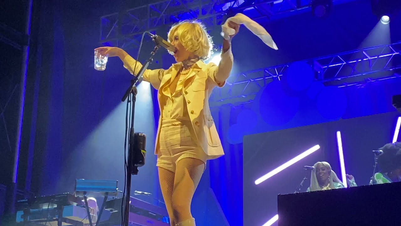 St. Vincent - Fast Slow Disco (Portland 9-3-2021)