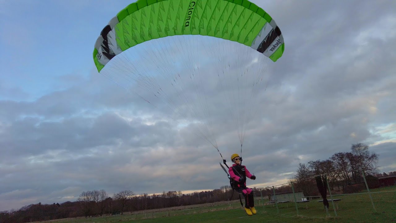 Paraglider Hacker Cloud 1.5 and Anna Free Para Aviation RC
