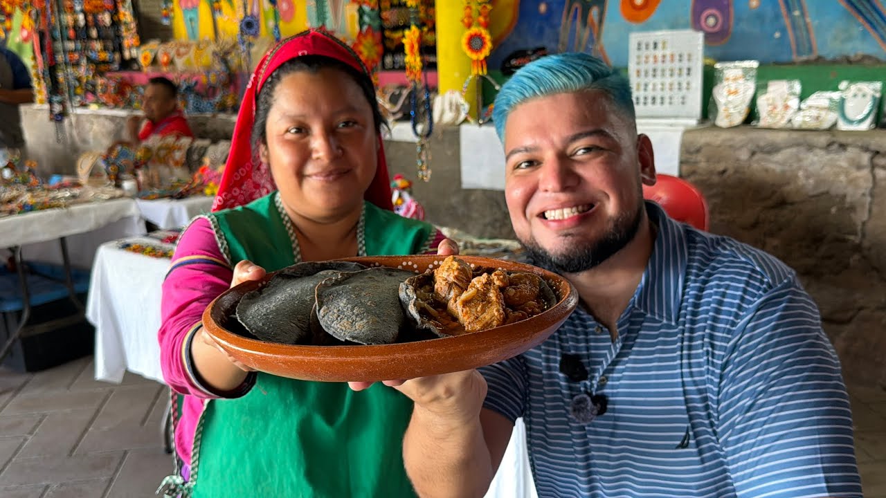 Que COMER en TEPIC, NAYARIT | Quesadillas con maíz AZUL, MARISCOS, ELOTES y más