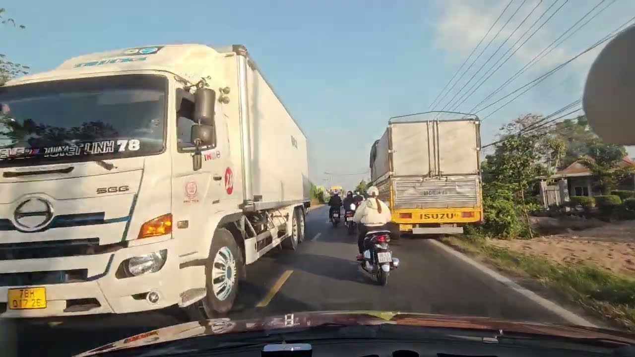 Sài Gòn - Châu Đốc. Kèm lái cho một bạn nữ luyện lái kết hợp đi hành hương Miễu Bà Châu Đốc 
