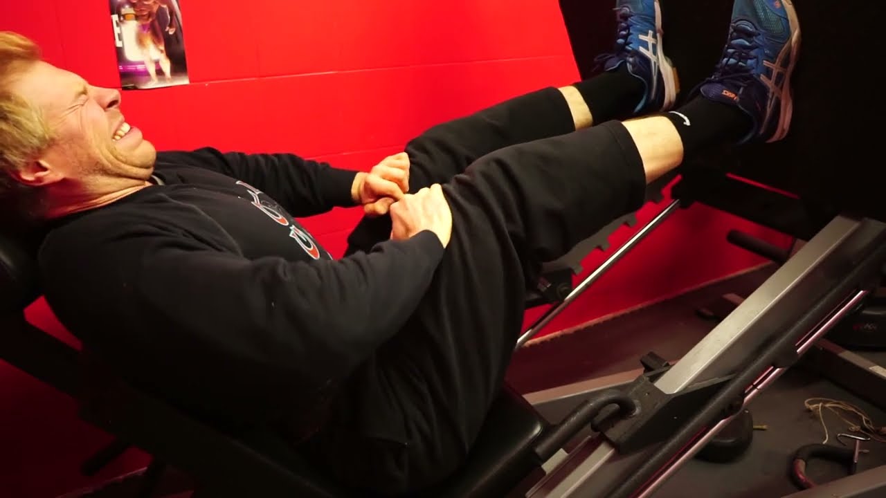 Michael Gundill, leg press + leg extensions, last superset