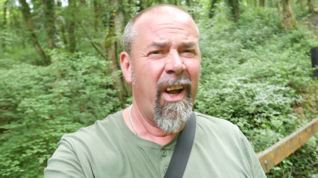 Walk to Tom Wood in Charlesworth Derbyshire