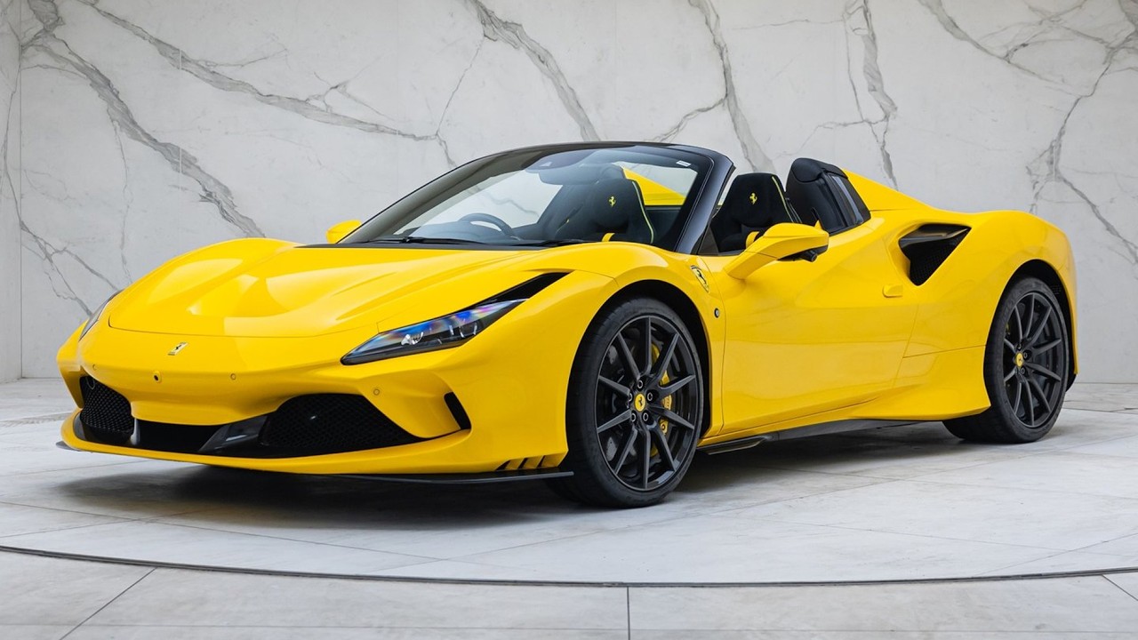 2023 Ferrari F8 Spider - Giallo Triplo Strato - Walkaround & Start-Up