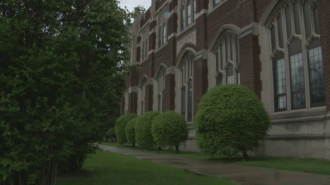 Detroit school closes for 5 days