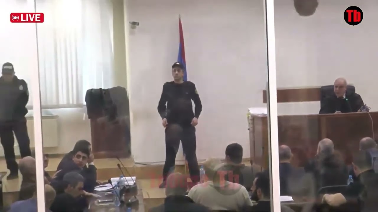 Լարված իրավիճակ դատարանում, Բագրատ սրբազանը բարկացավ