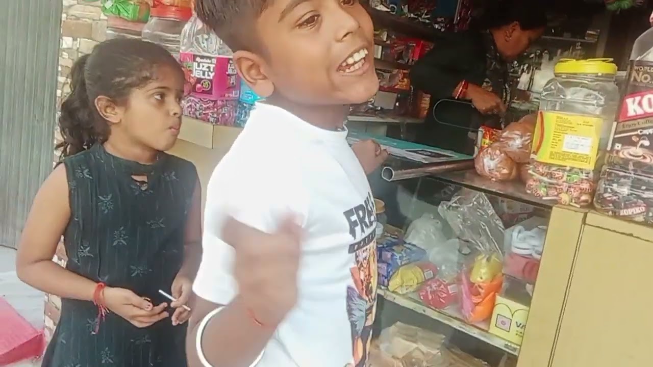 Orange colour ke five items in rs 20 challenge