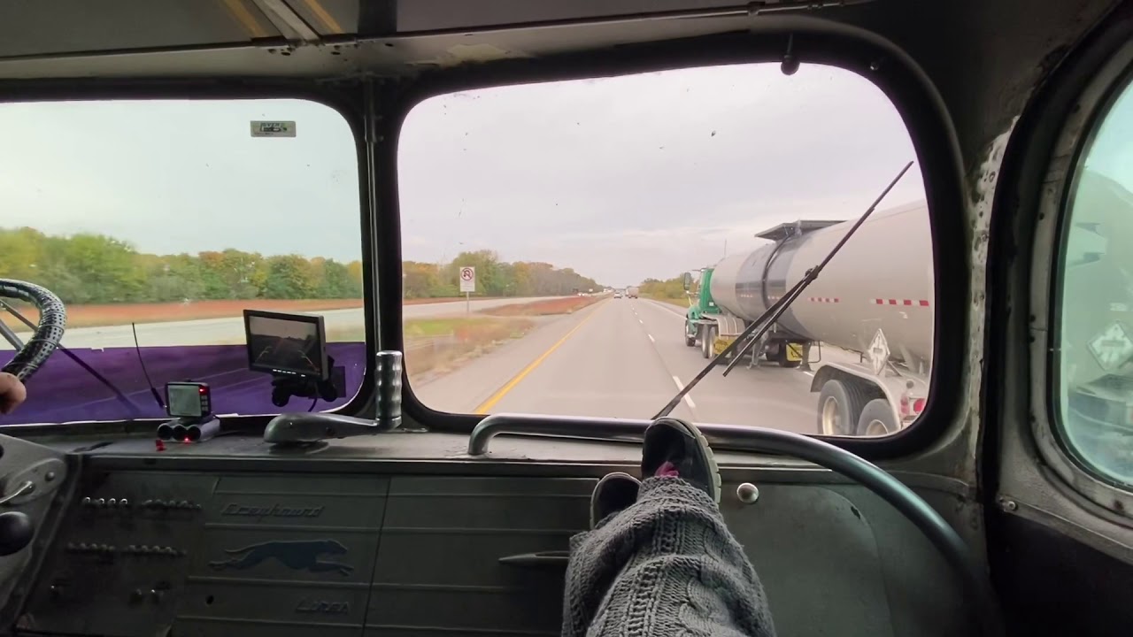 Driving 1947 gm bus from Indy to MN during fall season to work on 4103 gm bus detroit diesel 671