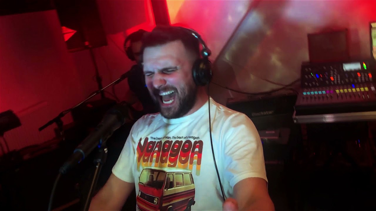 SUPER STvAR - Oktobar Je, Počinje Sezona Kiša (cover)