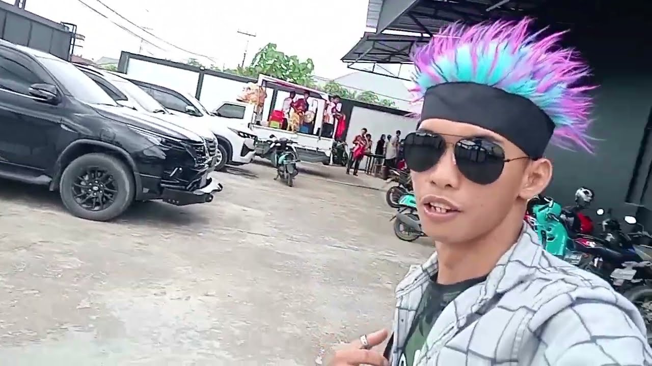 Lht ada pmeran barongsai di DPN #fitnes#club jgn lupa hadir puncak acarny di klentang mlam tgl28 oke