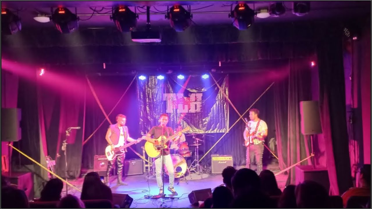 TLH Punto Esc&eacute;nico live